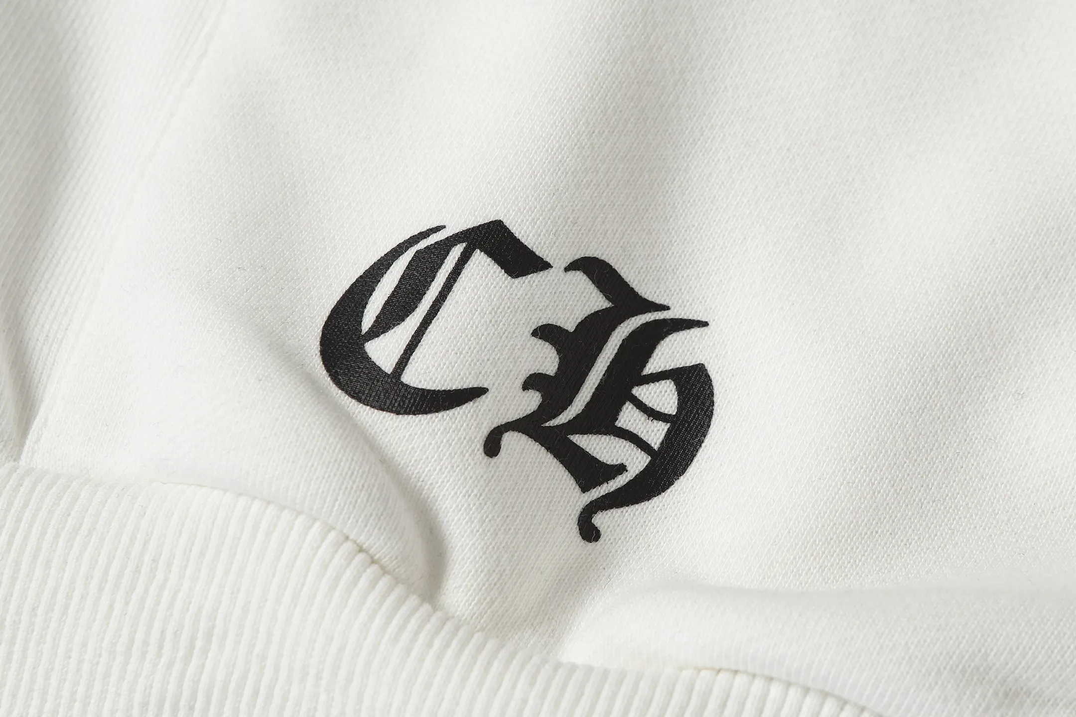 P260 02 cross-border model, please do not place an order if you pursue quality - Chrome Hearts/Chrome Hearts Horseshoe Sanskrit printed zipper sweatshirt cardigan jacket - High weight, high density and high quality. The wool is soft, delicate and skin-friendly. It feels soft and silky. It has excellent warmth and skin-friendly properties. - Custom-woven and dyed, no color difference. No matter the fabric or workmanship details, it beats the ordinary version on the market. - Hardware zipper accessories are all customized, full of details - Color: black white -Size: S M L XL